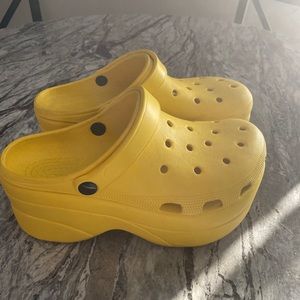 YELLOW PLATFORM CROS